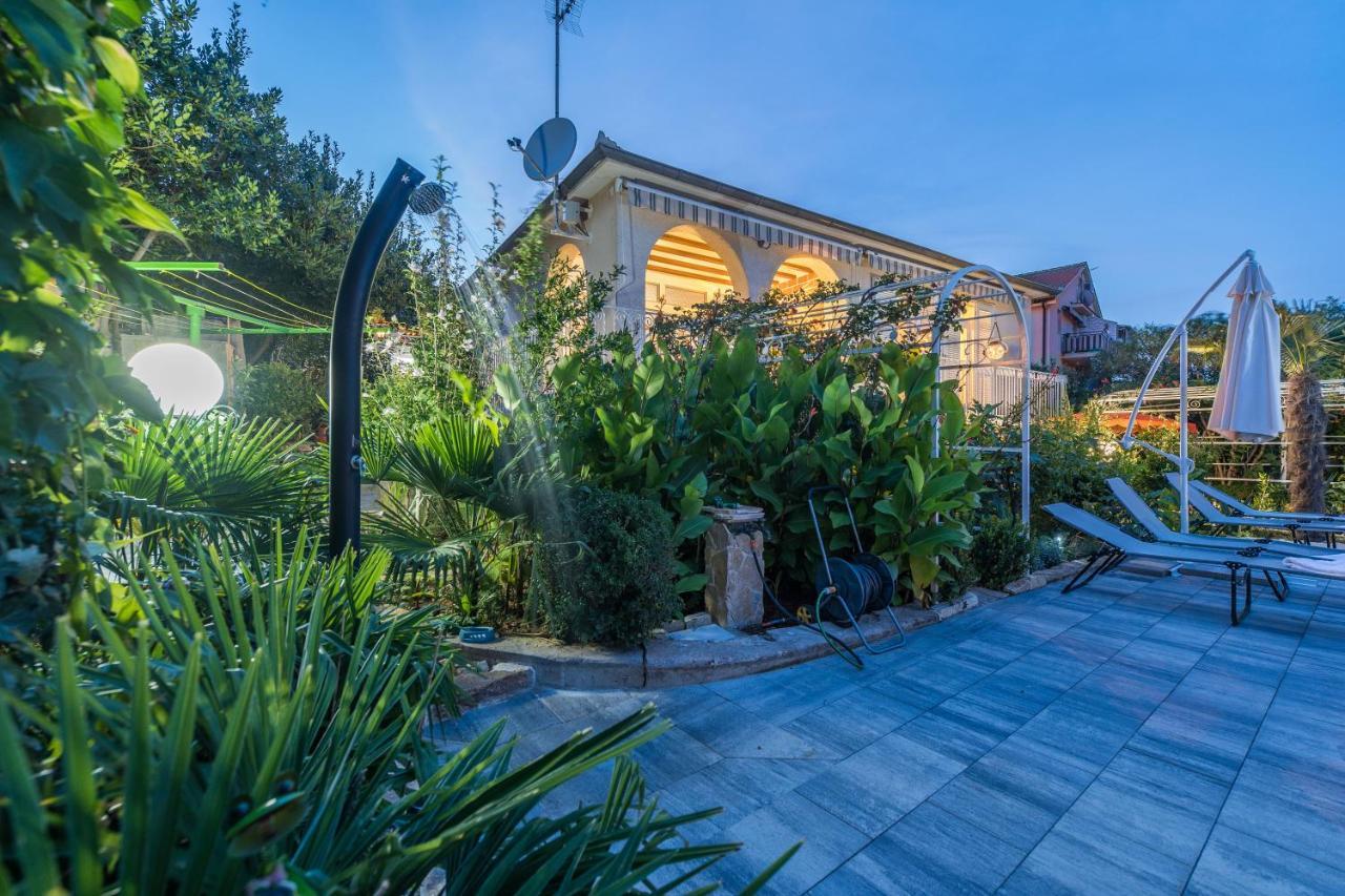 Villa Emilia Vodice Exterior photo