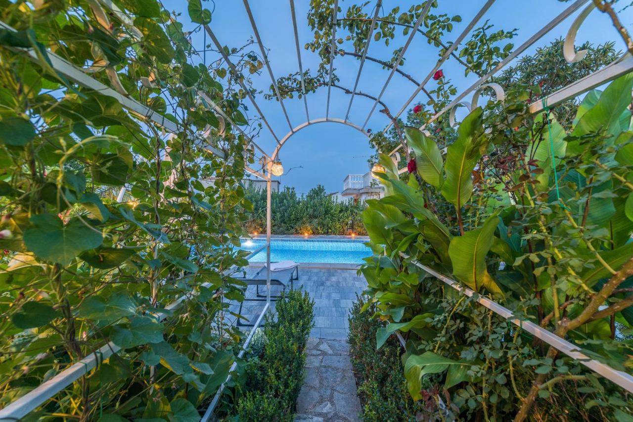 Villa Emilia Vodice Exterior photo