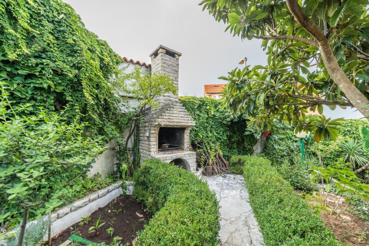 Villa Emilia Vodice Exterior photo
