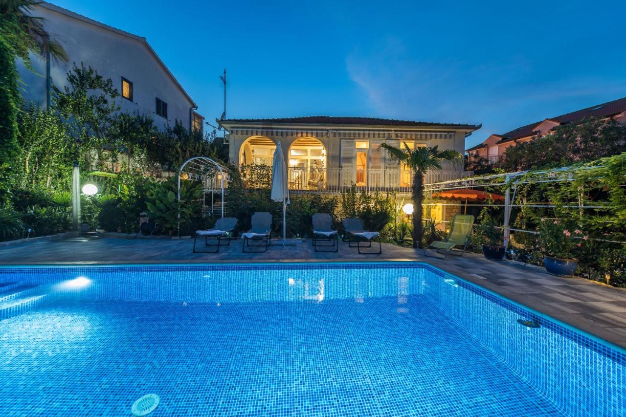 Villa Emilia Vodice Exterior photo